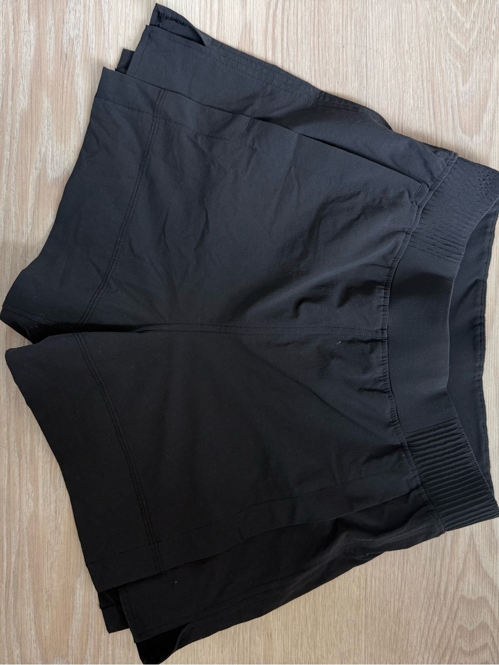 Lululemon Stretch Woven Relaxed-Fit High-Rise Short 4" NEW - Picture 2 of 7